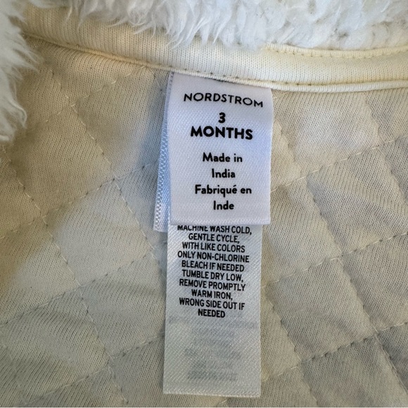 🌈6/$60 Nordstrom’s Onesie Hoodies Footies Mittens Stripes White Grey 3 Month Old - Picture 2 of 6